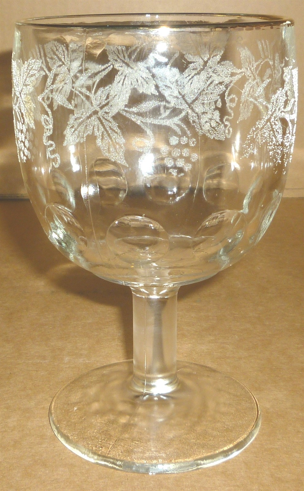 VINTAGE EMBOSSED CLEAR GLASS FOOTED DISH COMPOTE GLASS GOLD TRIM