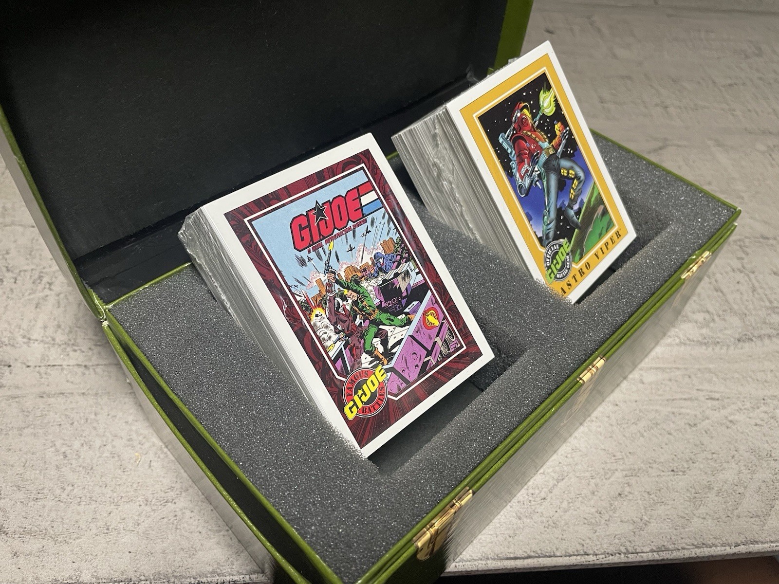 Impel 1991 G.I. Joe Official Footlocker Card Locker Set 177 Cards Astro Viper
