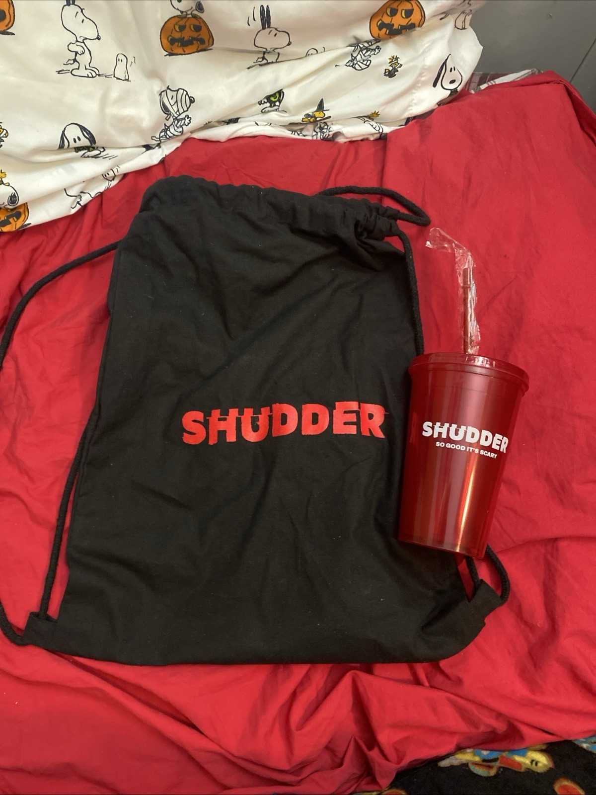 NYCC 2025 EXCLUSIVE~SHUDDER BUNDLE LOT-DRAWSTRING BACKPACK & RED PVC TUMBLER