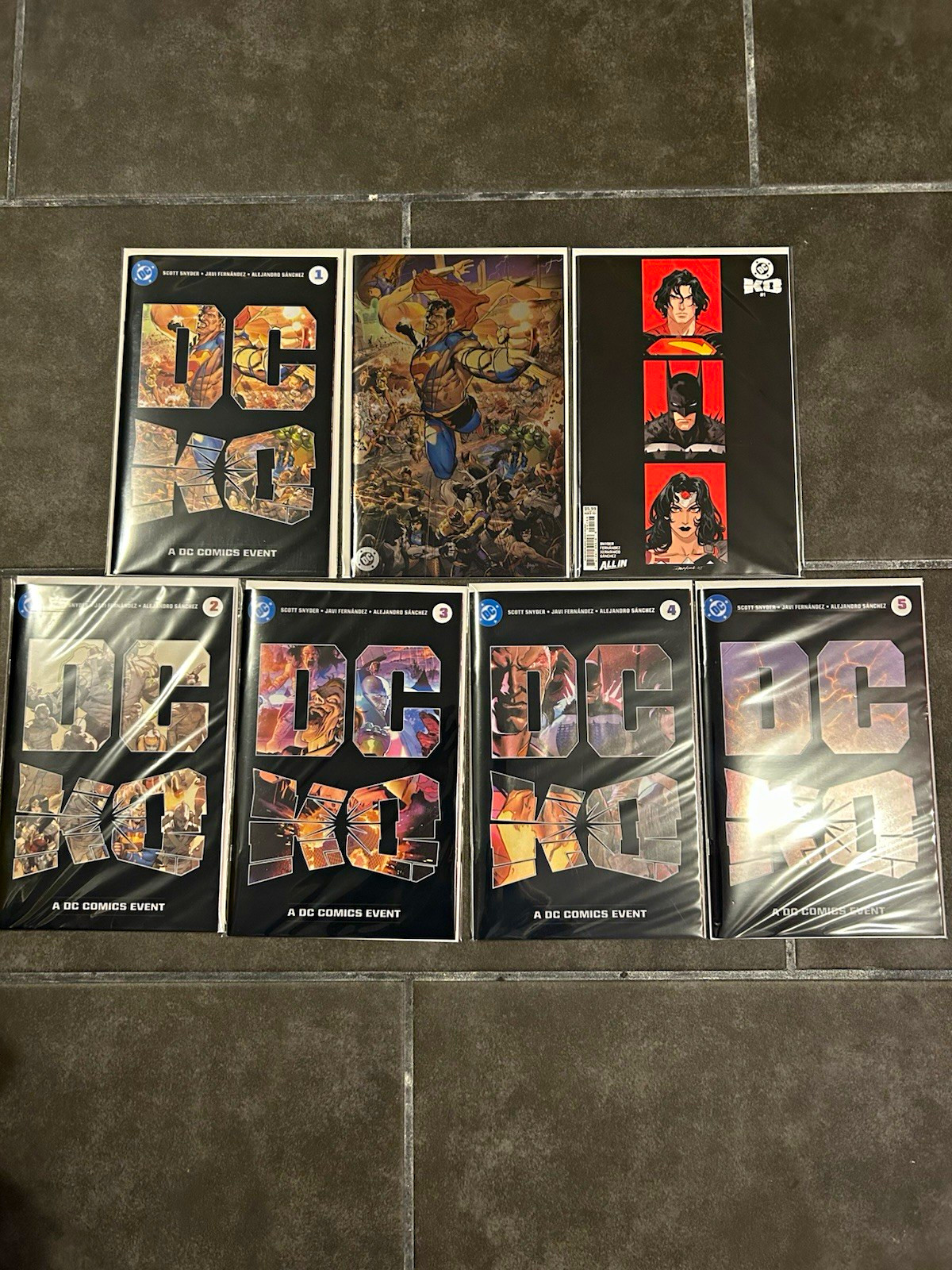 DC KO Lot #1-5 first print and second print variant Scott Snyder Javi Fernández DC KO Lot #1-5 first print and second print variant Scott Snyder Javi Fernández