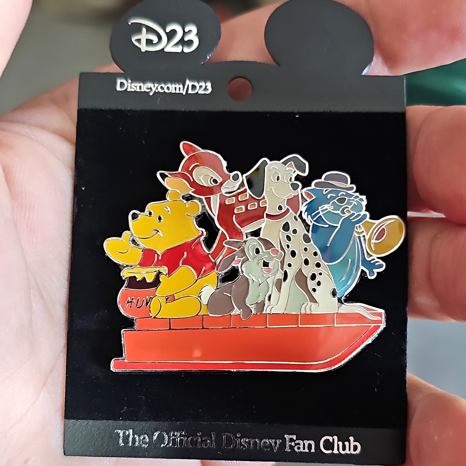 disney D23 Official 2017 Fan Club pin Winnie the Pooh Bambi