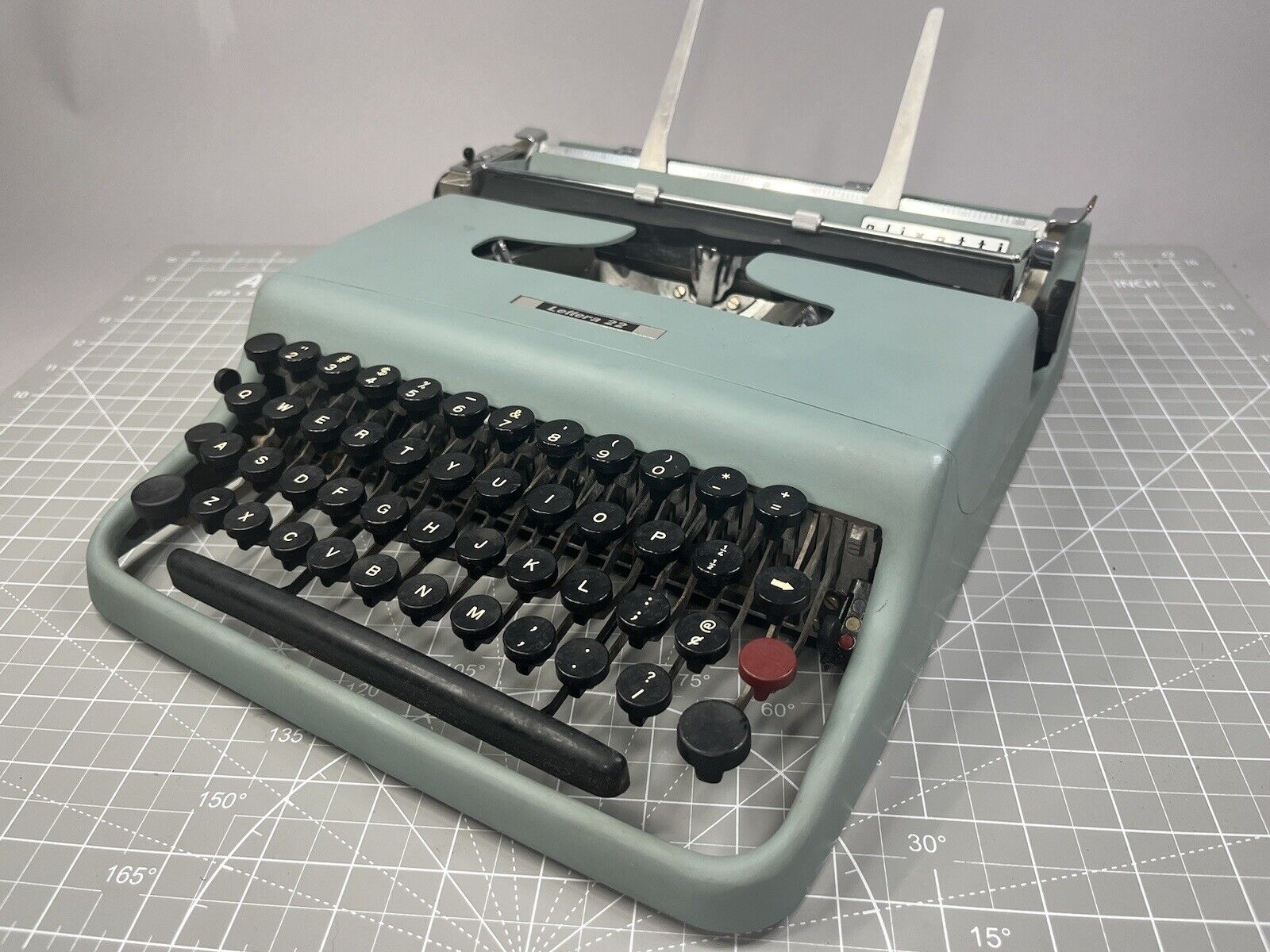 Vintage 1952 Olivetti Lettera 22 Typewriter Blue Part/ Repair (broke arm) & Case