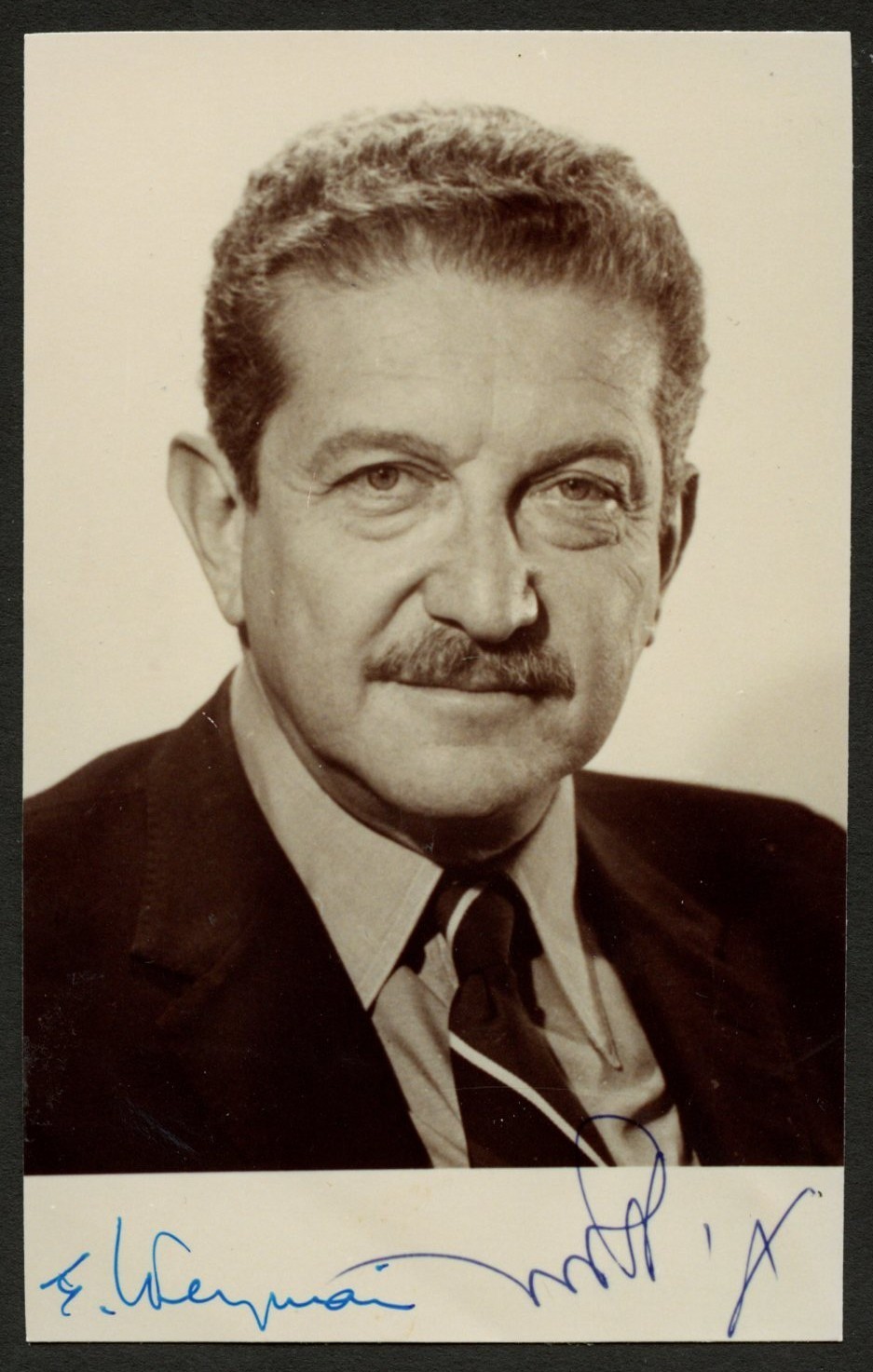 Ezer Weizman d2005 signed autograph 3x4.5 Photo General and Politician PSA Ezer Weizman d2005 signed autograph 3x4.5 Photo General and Politician PSA