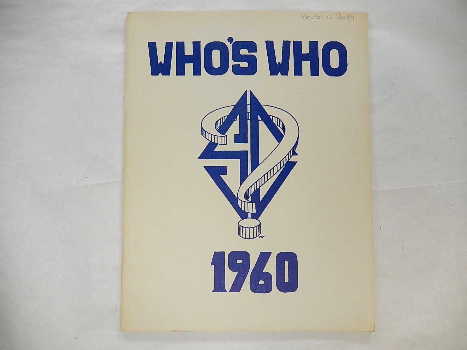 Yearbook, Smith College, Northampton Massachusetts, 1960, Senior\'s Who\'s Who Yearbook, Smith College, Northampton Massachusetts, 1960, Senior\'s Who\'s Who