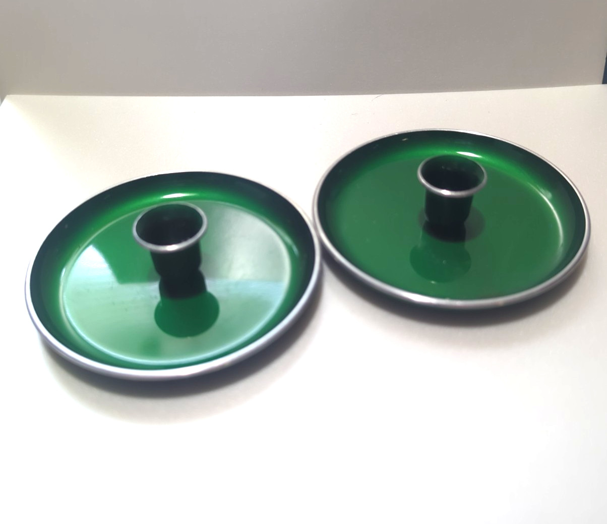 Vintage Emalox Norway Mid Century Modern Green Pair Of Candle Stick Holders Vintage Emalox Norway Mid Century Modern Green Pair Of Candle Stick Holders