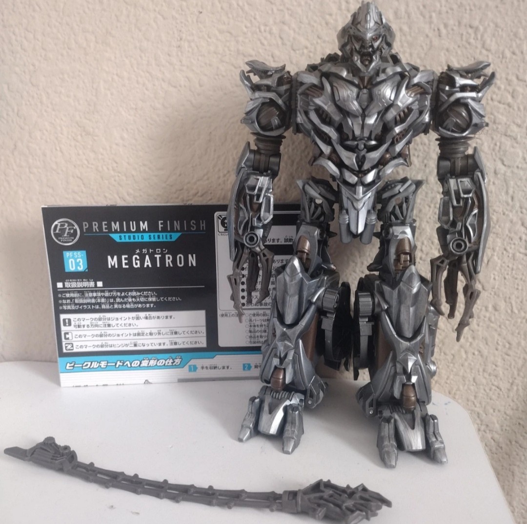 Megatron Premium Finish Transformers Studio Series PF SS-03