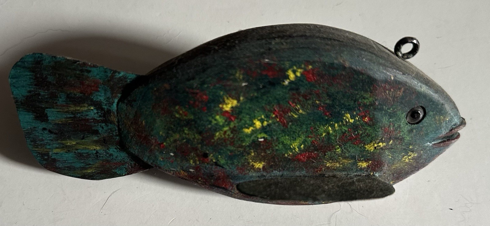 VINTAGE HAND PAINTED WOOD DECOY FISH FIGURINE DECOR 6” LONG 3\