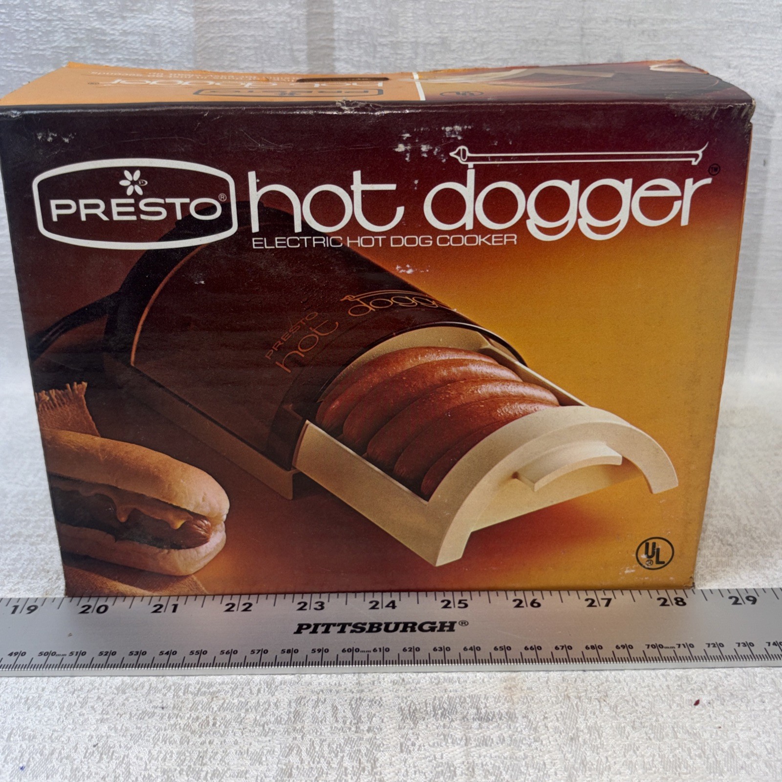 Vintage Presto Hot Dogger Electric Hot Dog Cooker BRAND NEW FACTORY SEALED HOTD1 Vintage Presto Hot Dogger Electric Hot Dog Cooker BRAND NEW FACTORY SEALED HOTD1