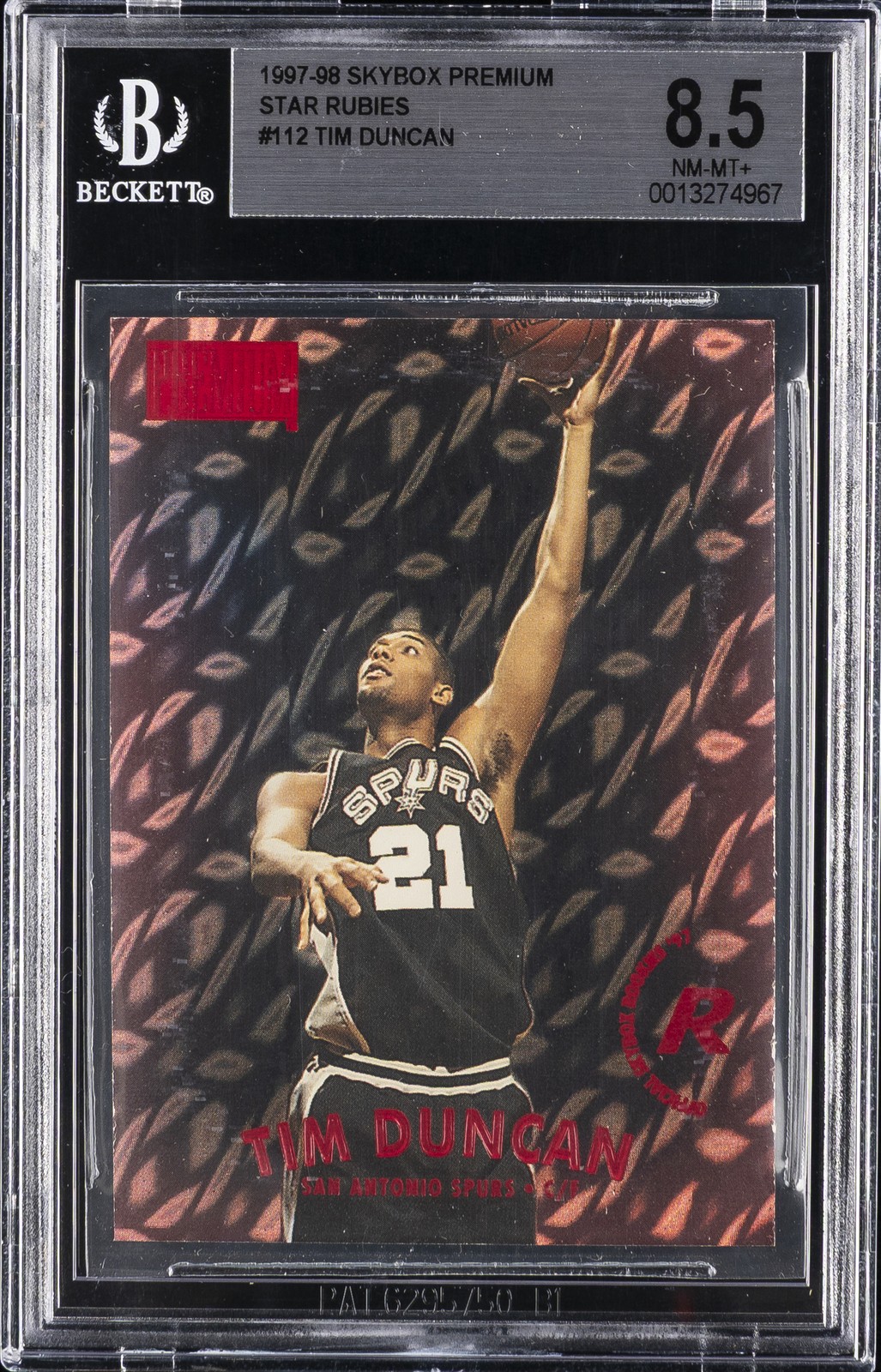 1997 SKYBOX PREMIUM STAR RUBIES #112 TIM DUNCAN BGS 8.5