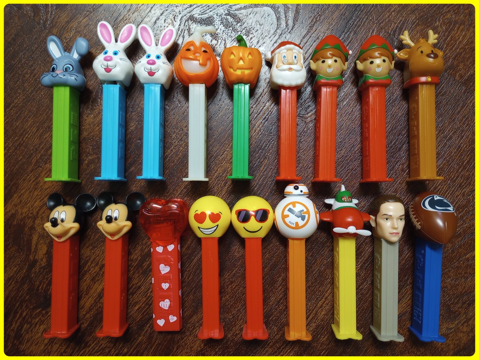 Vintage PEZ Dispensers Lot Of 18 2000's Holiday Disney Santa Others