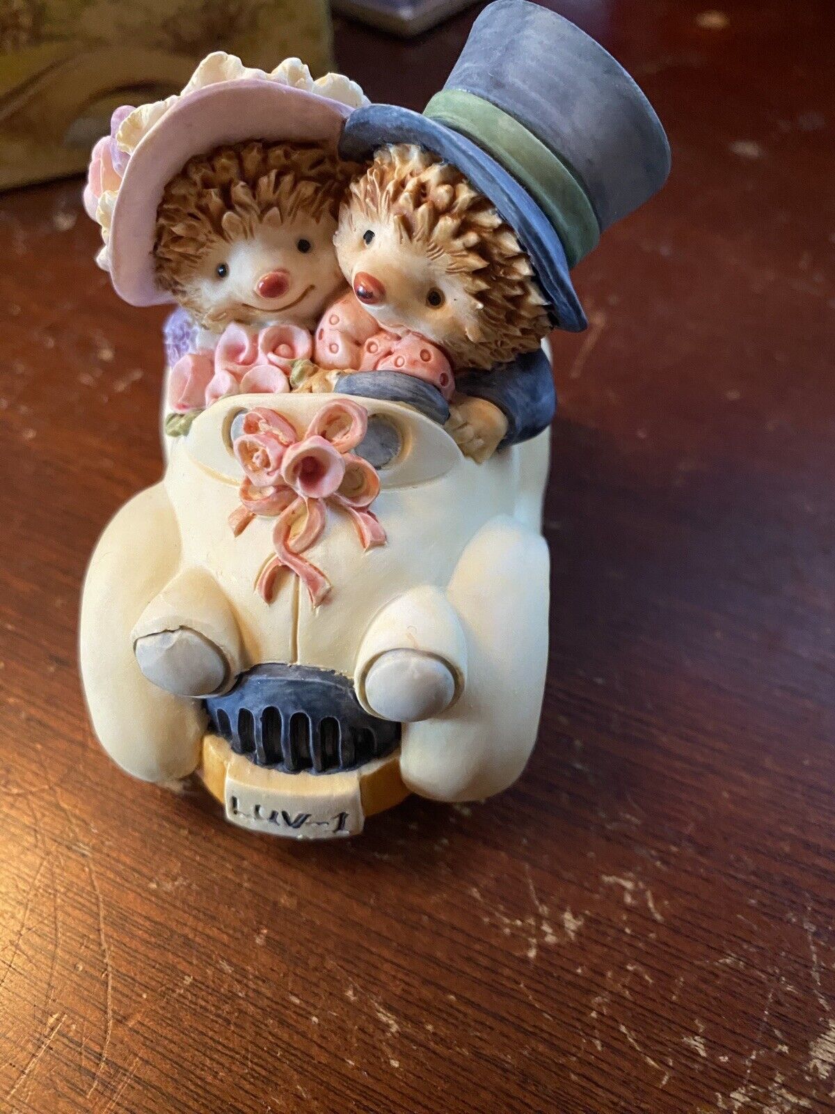 Westland Adora Bears & Hedge Hugs Love Couple in Car Figurine Brand NEW in Box