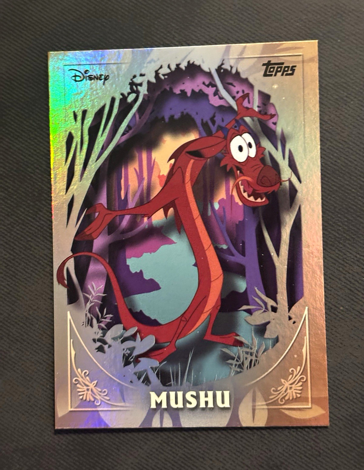 Topps 2025 Disney Mulan Mushu FF-16 Non-Sport Trading Card English