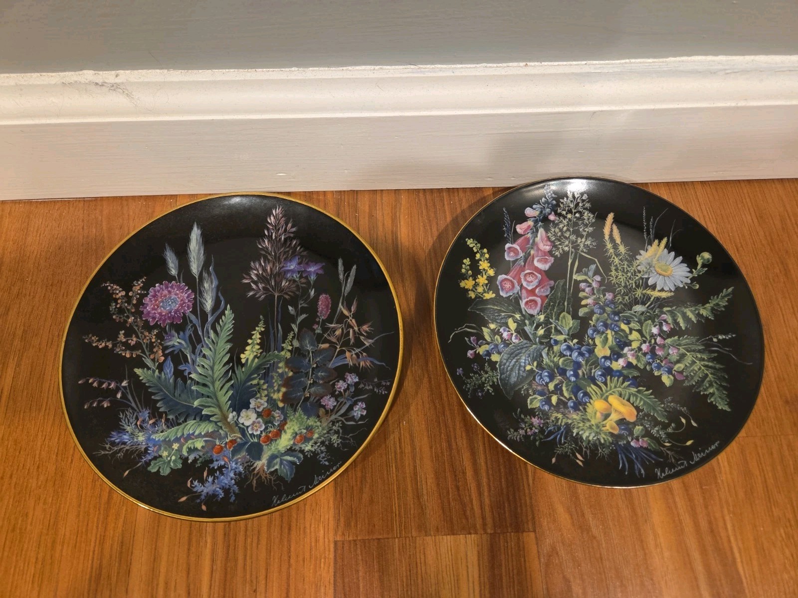 Vintage 1991 Carl Schumann Porcelain Plates. Lot Of 2. 