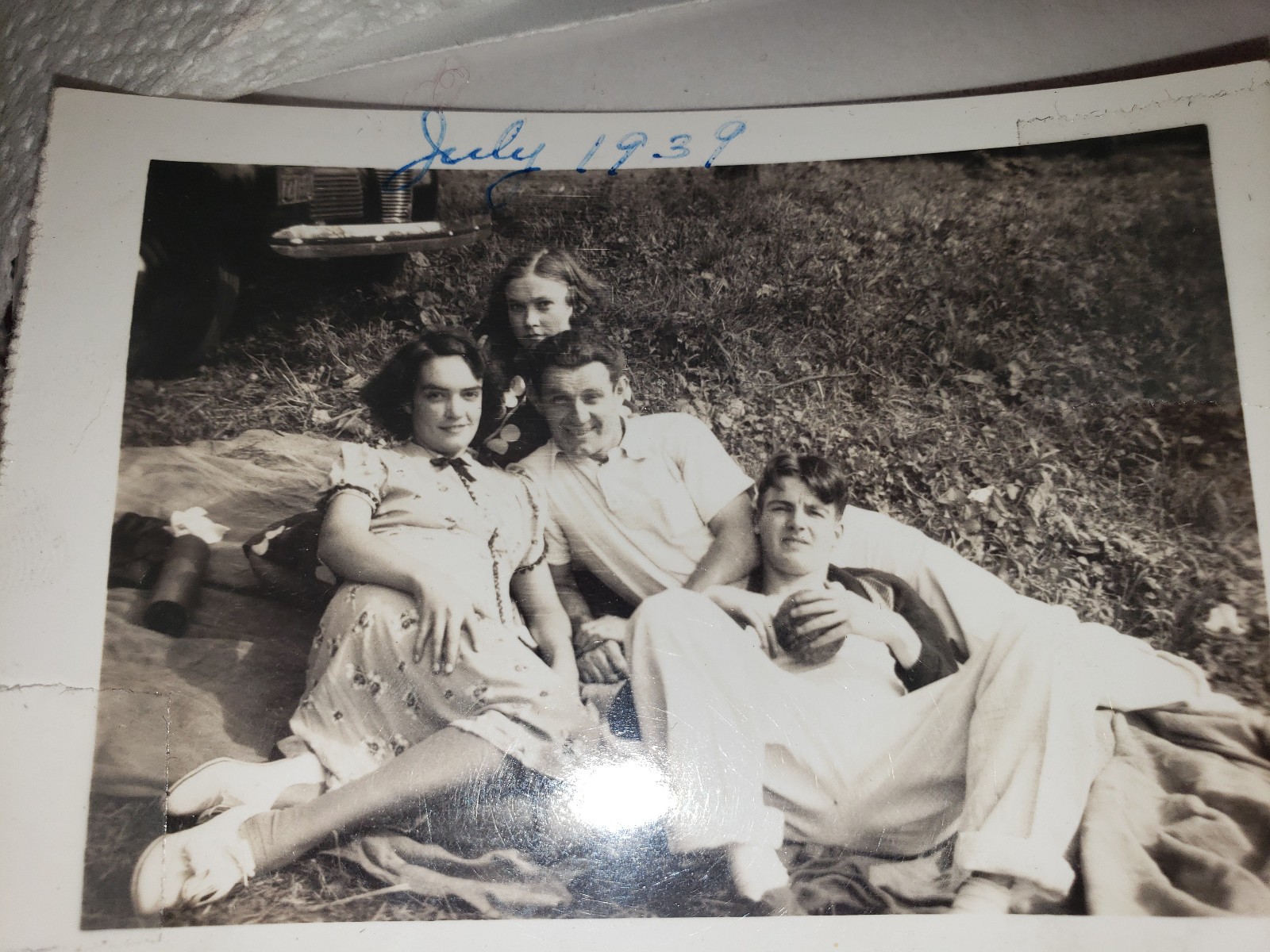 Vintage Oddities Photo Lot (9) Creepy Weird Surreal Levitation Bad Vibes $7.95 E