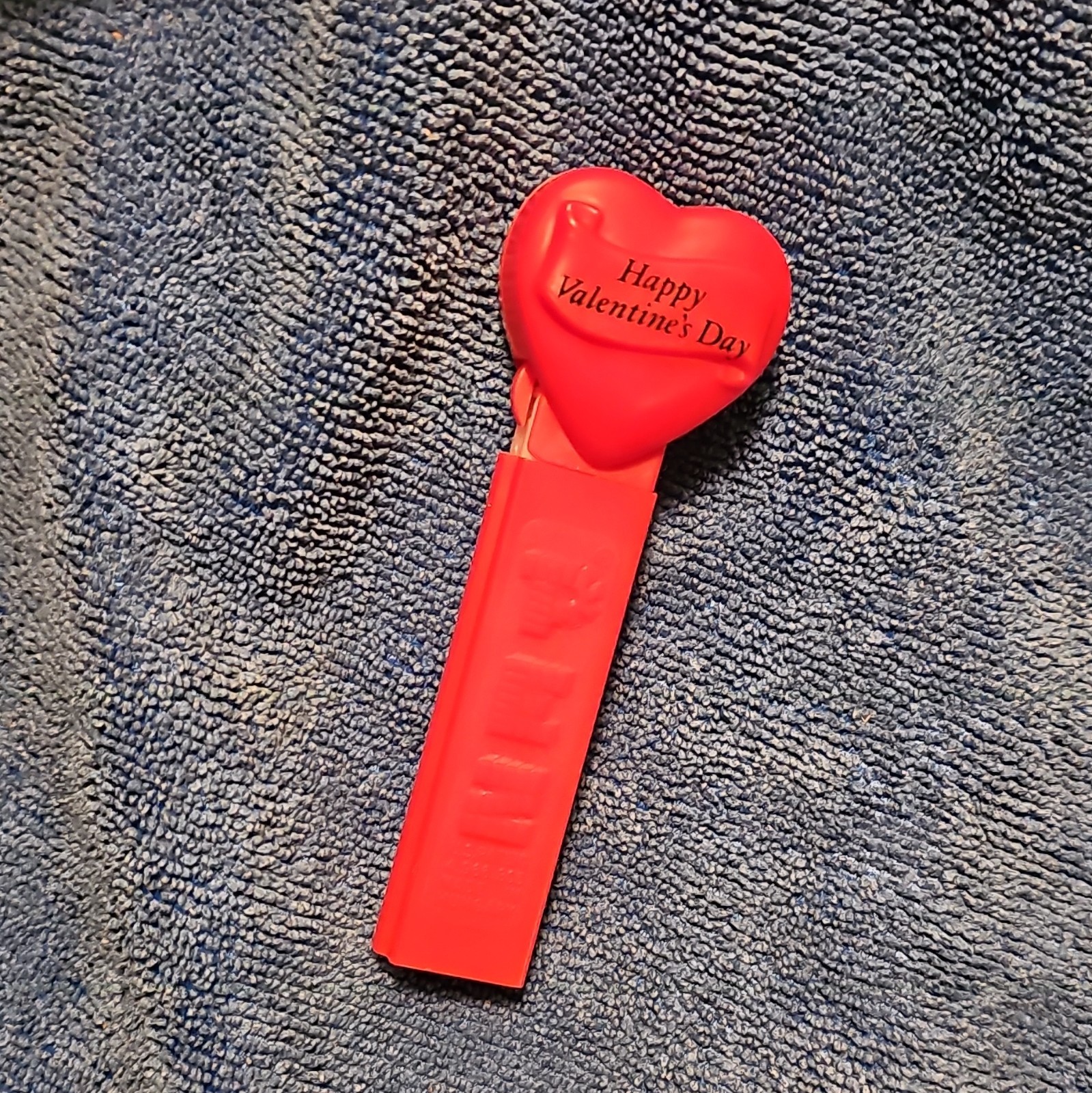 PEZ No Feet Happy Valentine’s Day Red Heart Candy Dispenser 1996 Made in Hungary