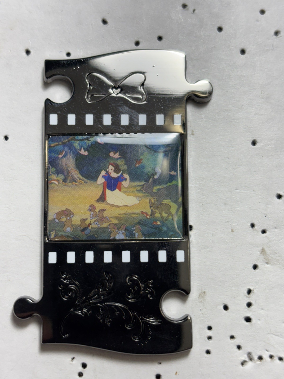 Disney Pink PALM Snow White Filmstrip Puzzle Piece LE 300 Pin