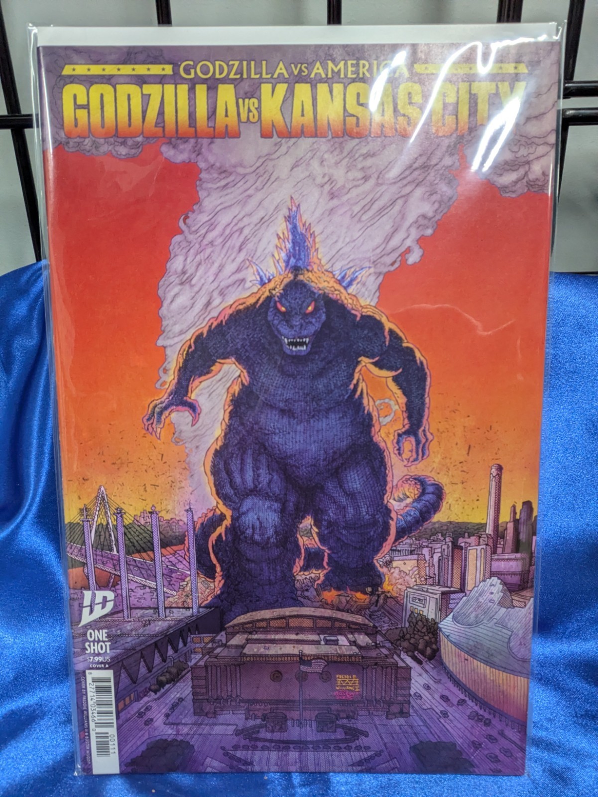 Godzilla vs America Godzilla vs Kansas City #1 Comic Book 2025 - IDW. We Combine