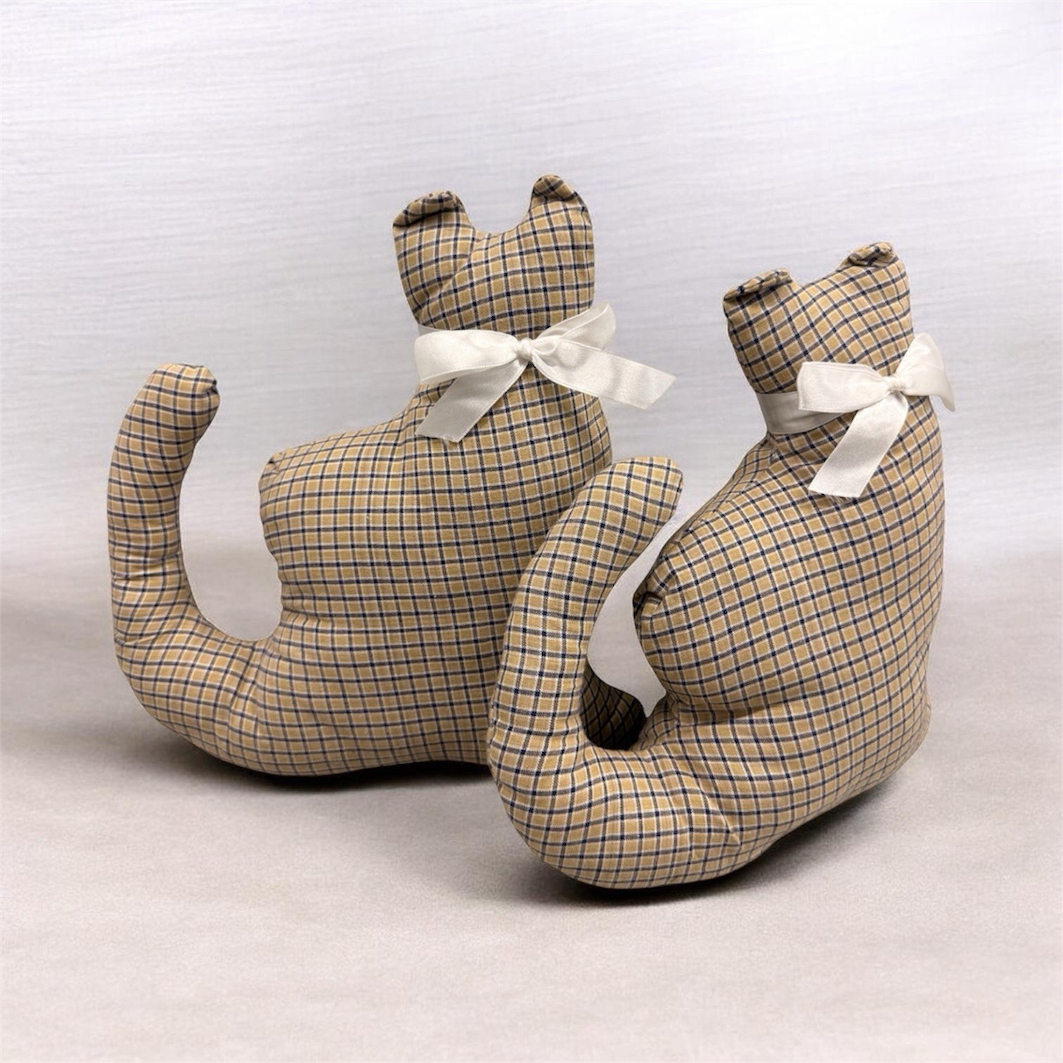 2 Vtg Folk Art Stuffed Fabric Cat Plush Grandma Chic Country Decor Cottagecore