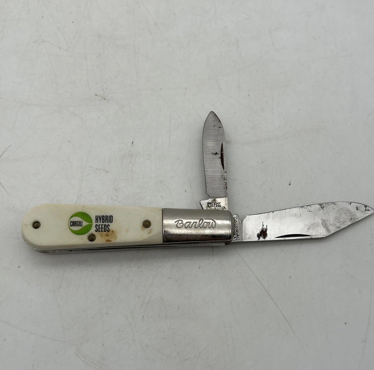 VINTAGE BARLOW ADVERTISING CARGILL HUBRID SEEDS WHITE FOLDING POCKET KNIFE