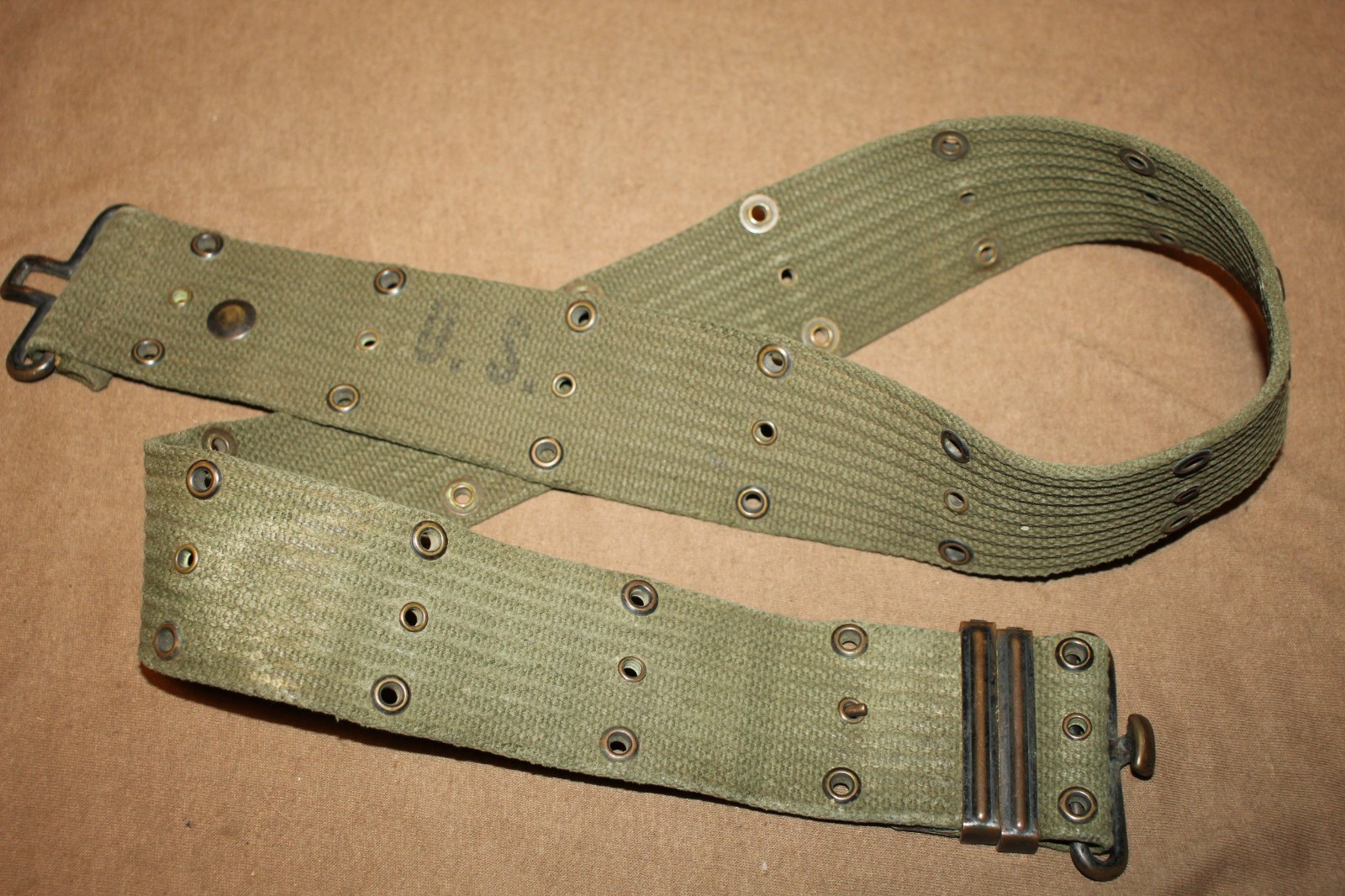 Original Early 1960\'s Era U.S. Army OD Canvas Gun Belt, U.S. Stamped