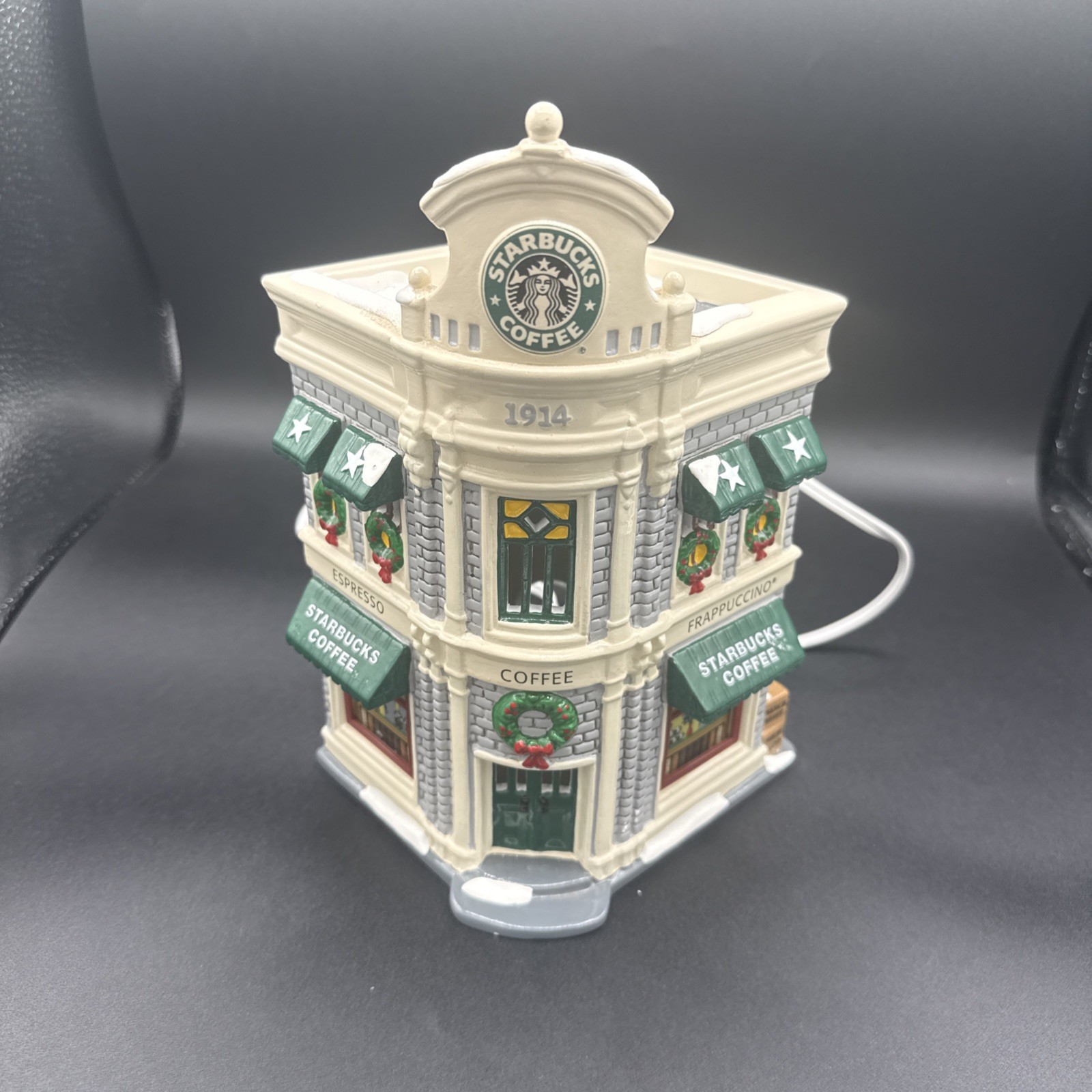Vintage 1995 Starbucks Coffee Shop Department 56 Snow Village Christmas (READ)
