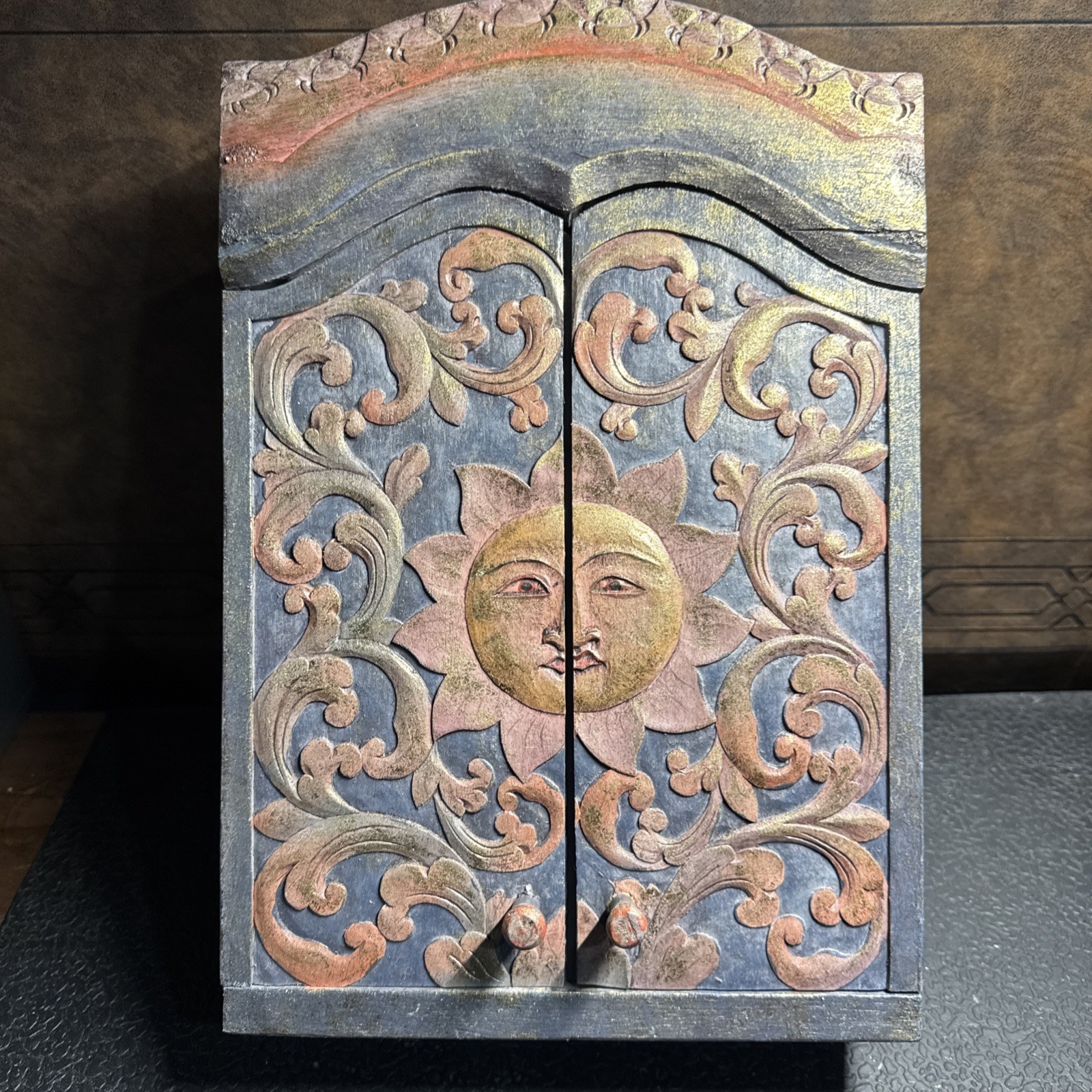 Vintage Indonesian SUN Handpainted Jewelry Box Wooden 15\