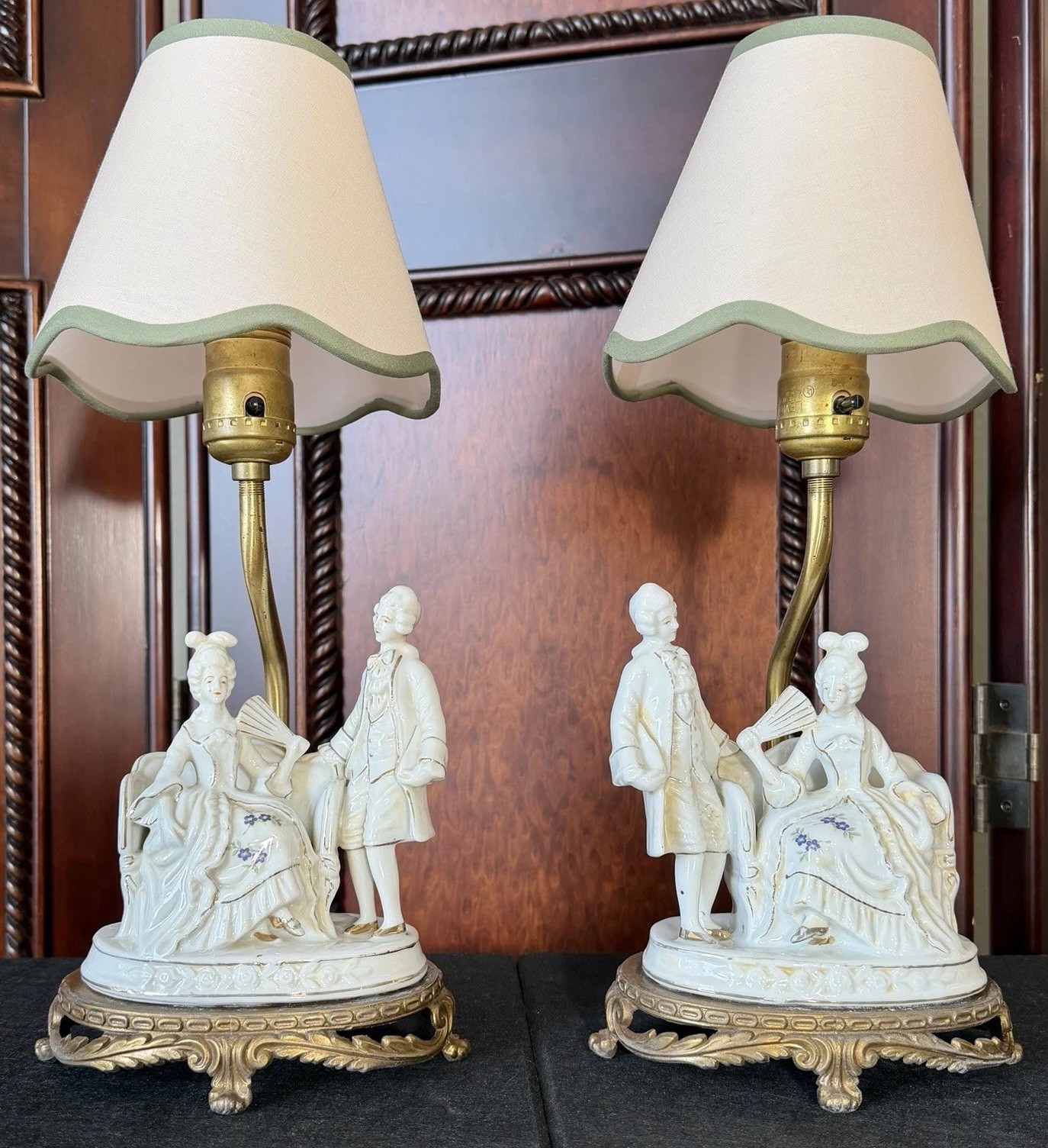 Pair Vintage 15” Porcelain Colonial Courting Couple Figurine Table Lamps Ornate