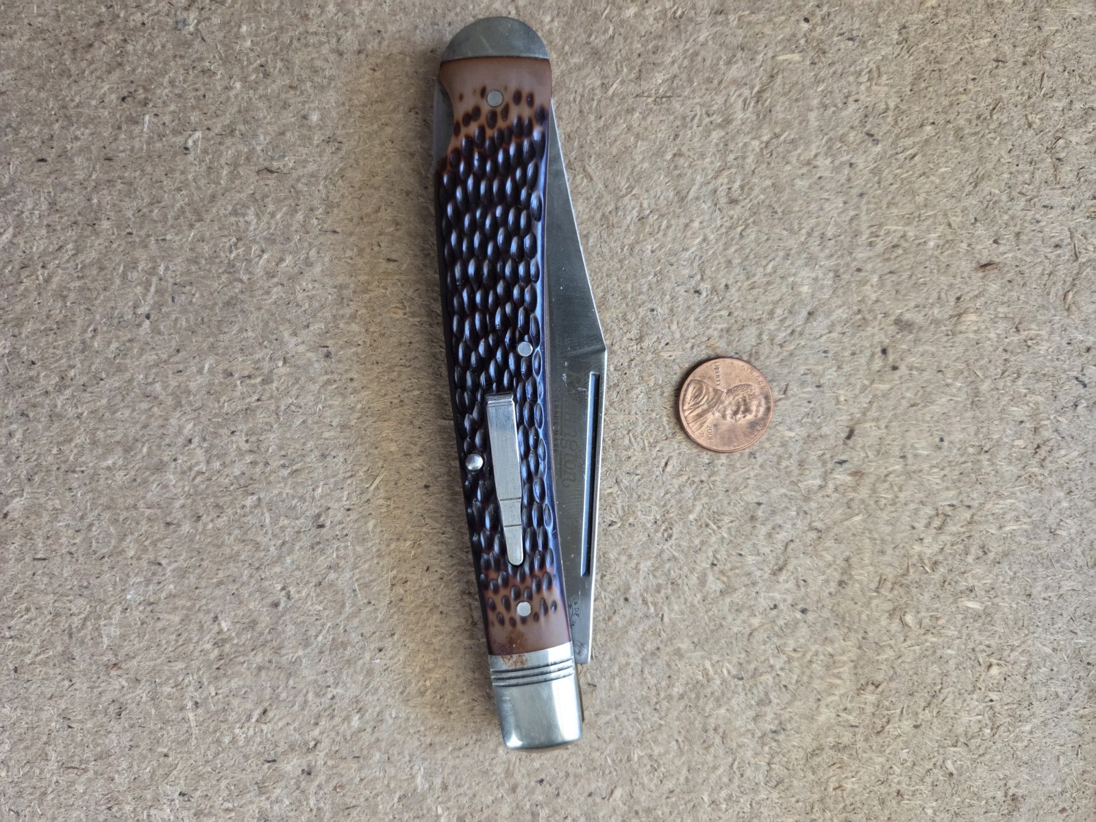 1992 Remington USA Lockback Guide Bullet Banana Trapper Knife R1253 Excellent 1992 Remington USA Lockback Guide Bullet Banana Trapper Knife R1253 Excellent