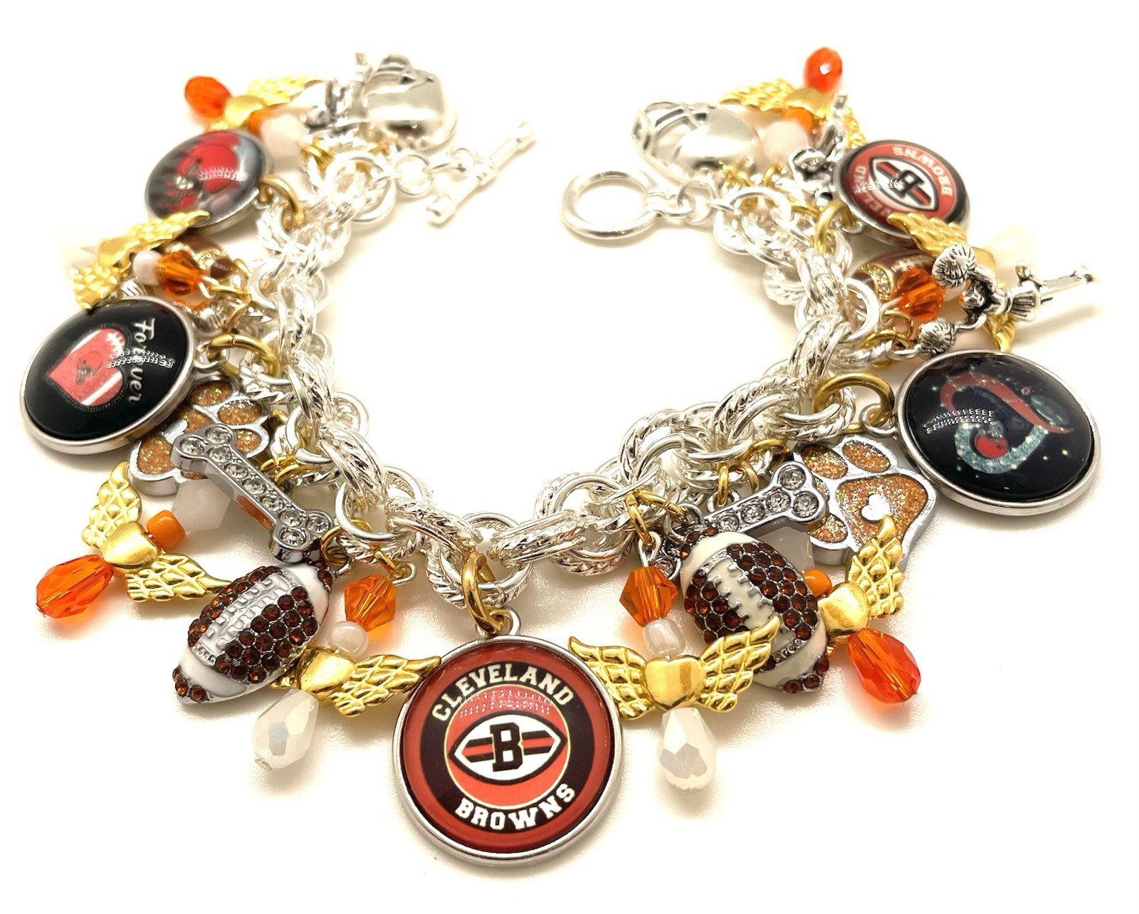 Cleveland Browns NEW 2026 Premium Custom Made Charm Bracelet. .