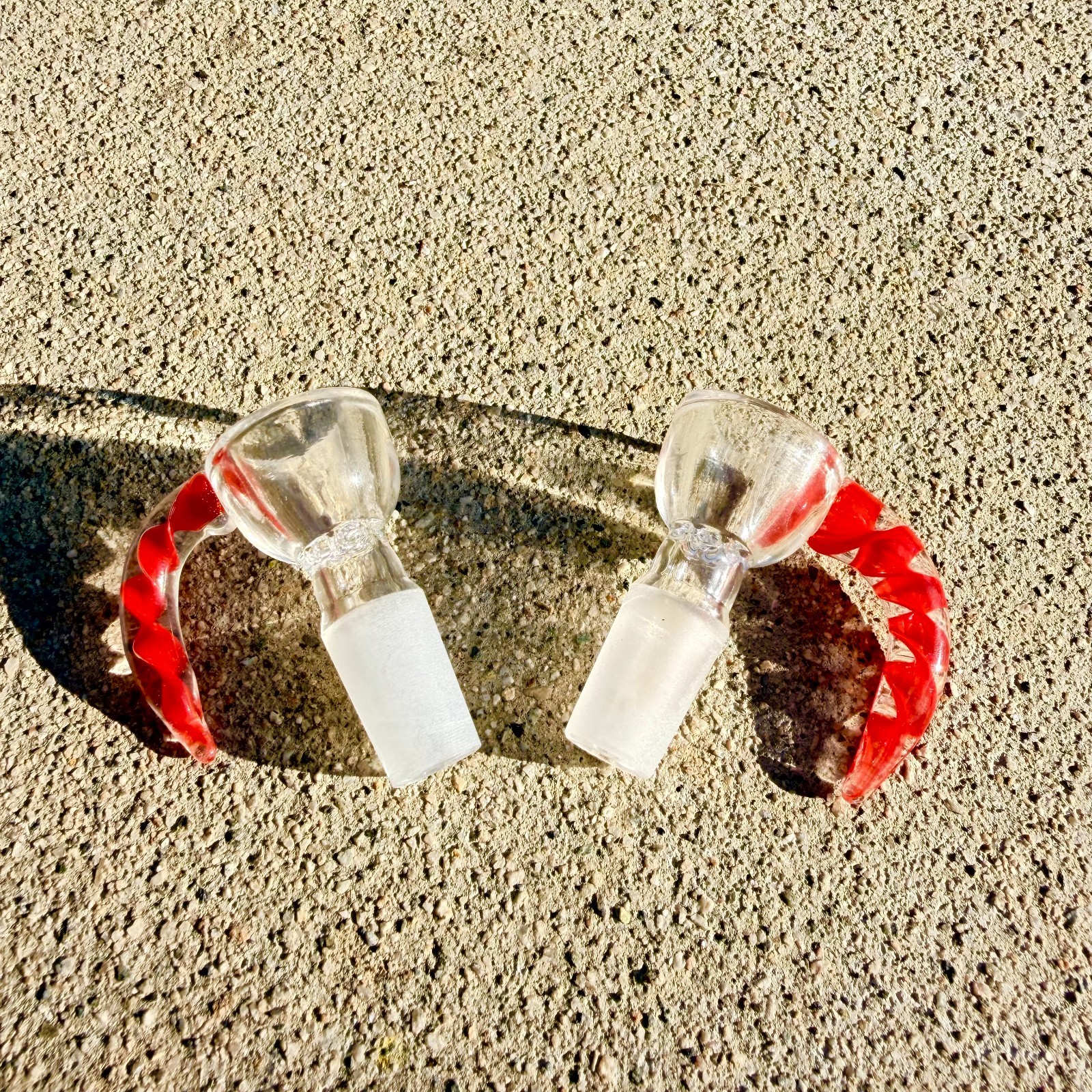 2PCS Premium 14mm Red Horn Bowl Holder Thick Glass Made Built-in Screen