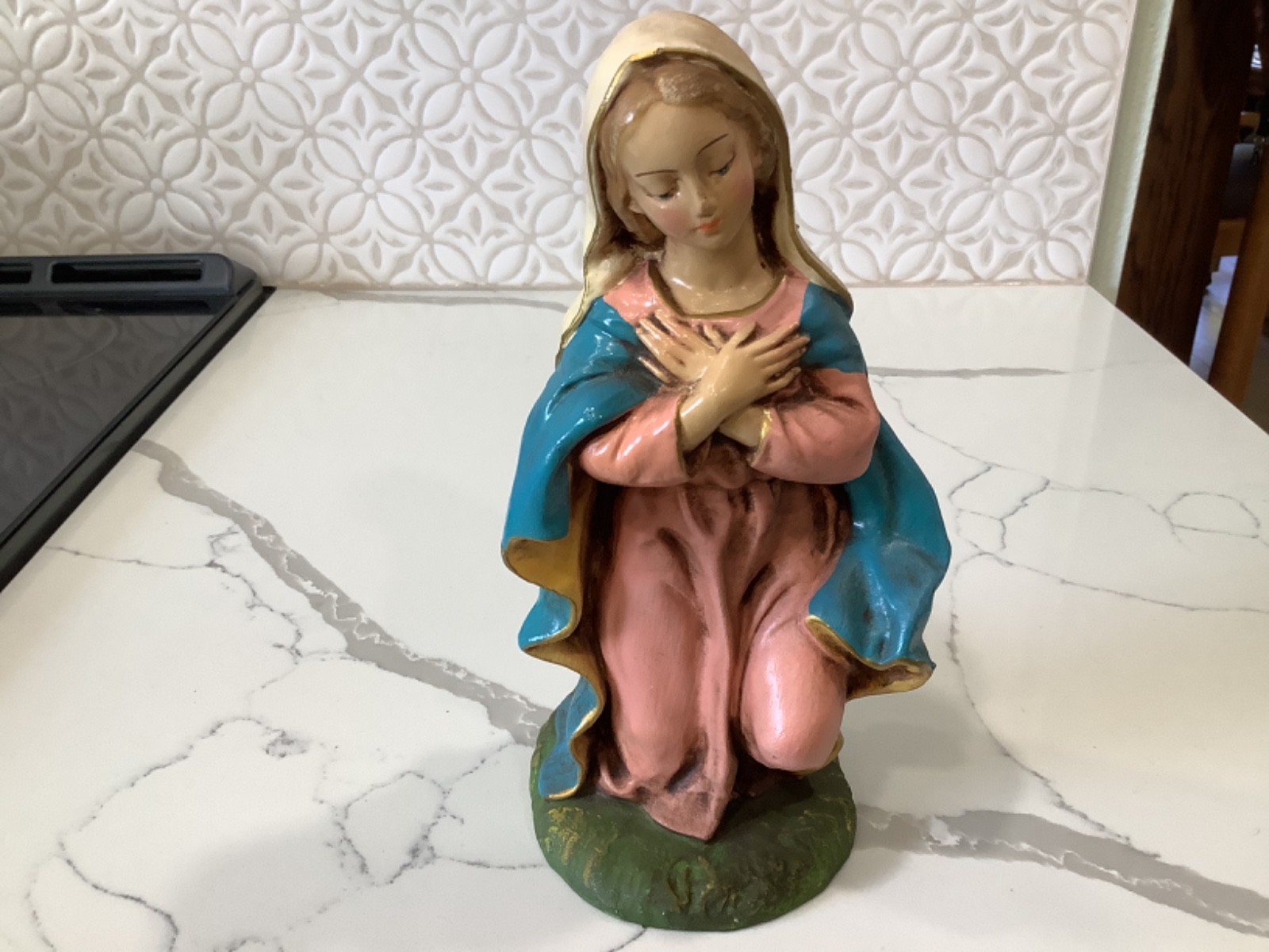 Vintage Fontanini 9.25” Kneeling Mary Large Nativity- Paper Mache - ITALY
