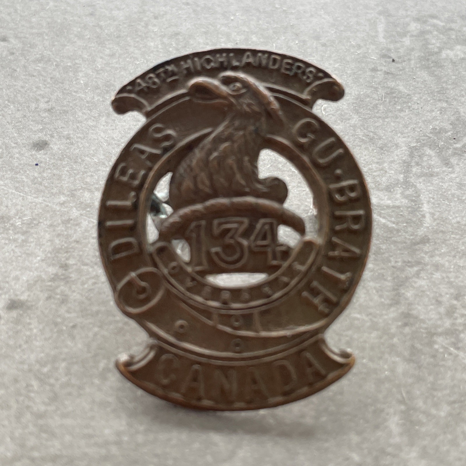 WWI 134th Overseas Canadian (48th Highlanders) Cap/Collar Badge Dileas Hi-Barth