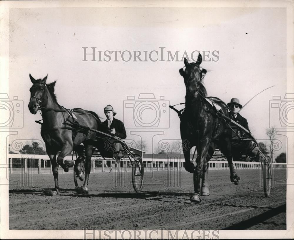 1937 Press Photo Two star trotters get work out at Aiken - nes12475