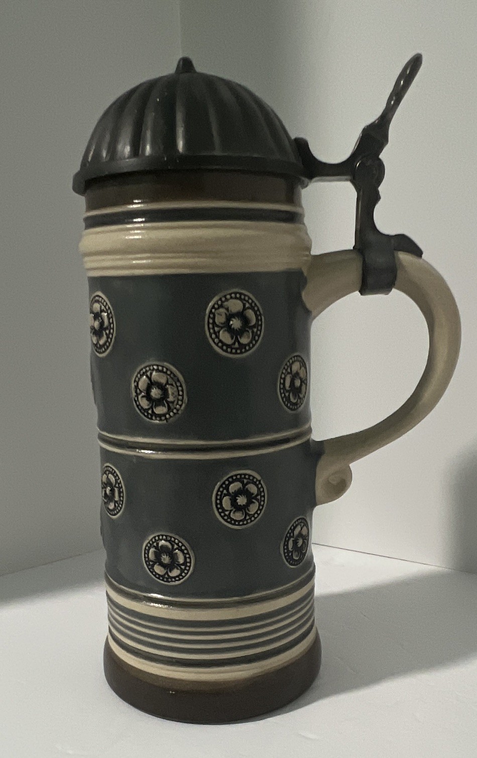 Vtg. Original Gerzit Gerz made in Germany beer stein ceramic pewter lid 8.5”tall