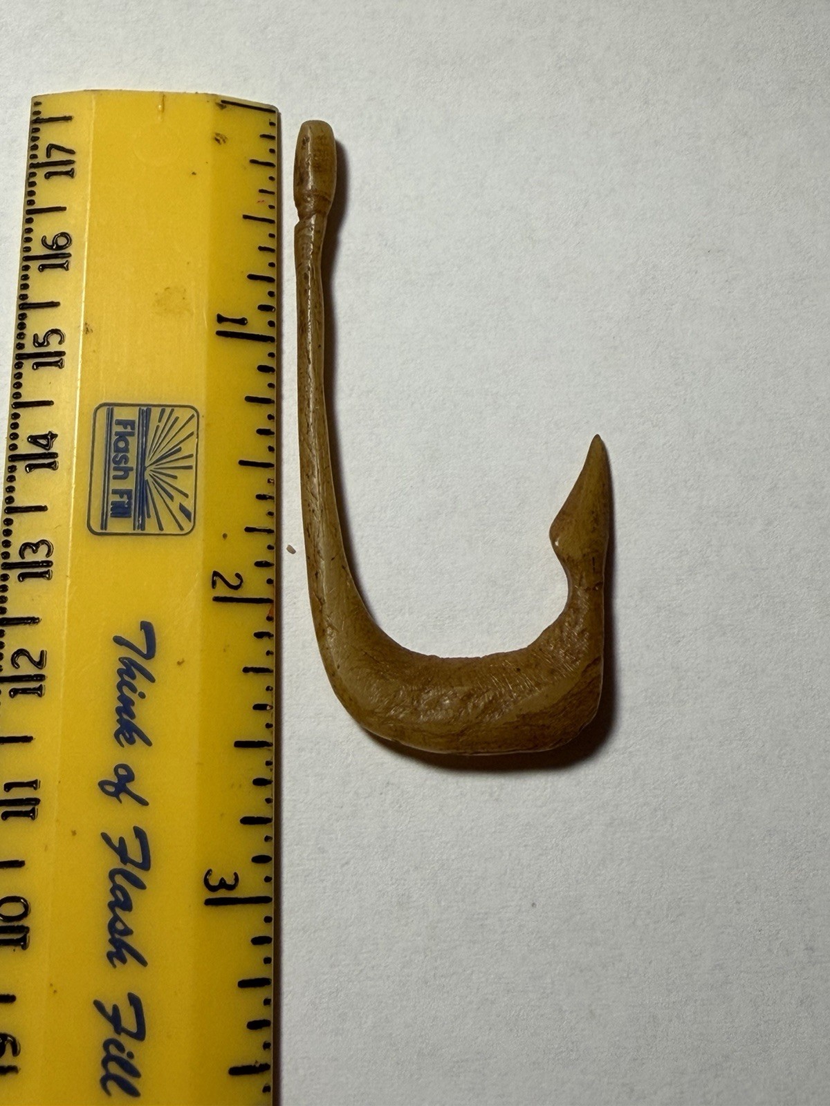 Museum Quality Erie Co. Ohio Bone Fish Hook Barbed Transparent Museum Quality Erie Co. Ohio Bone Fish Hook Barbed Transparent