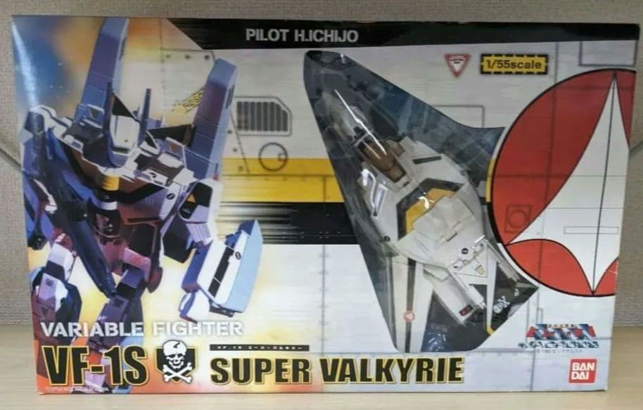 Bandai 1/55 Super Dimension Fortress Macross VF-1S Valkyrie Figure Japan