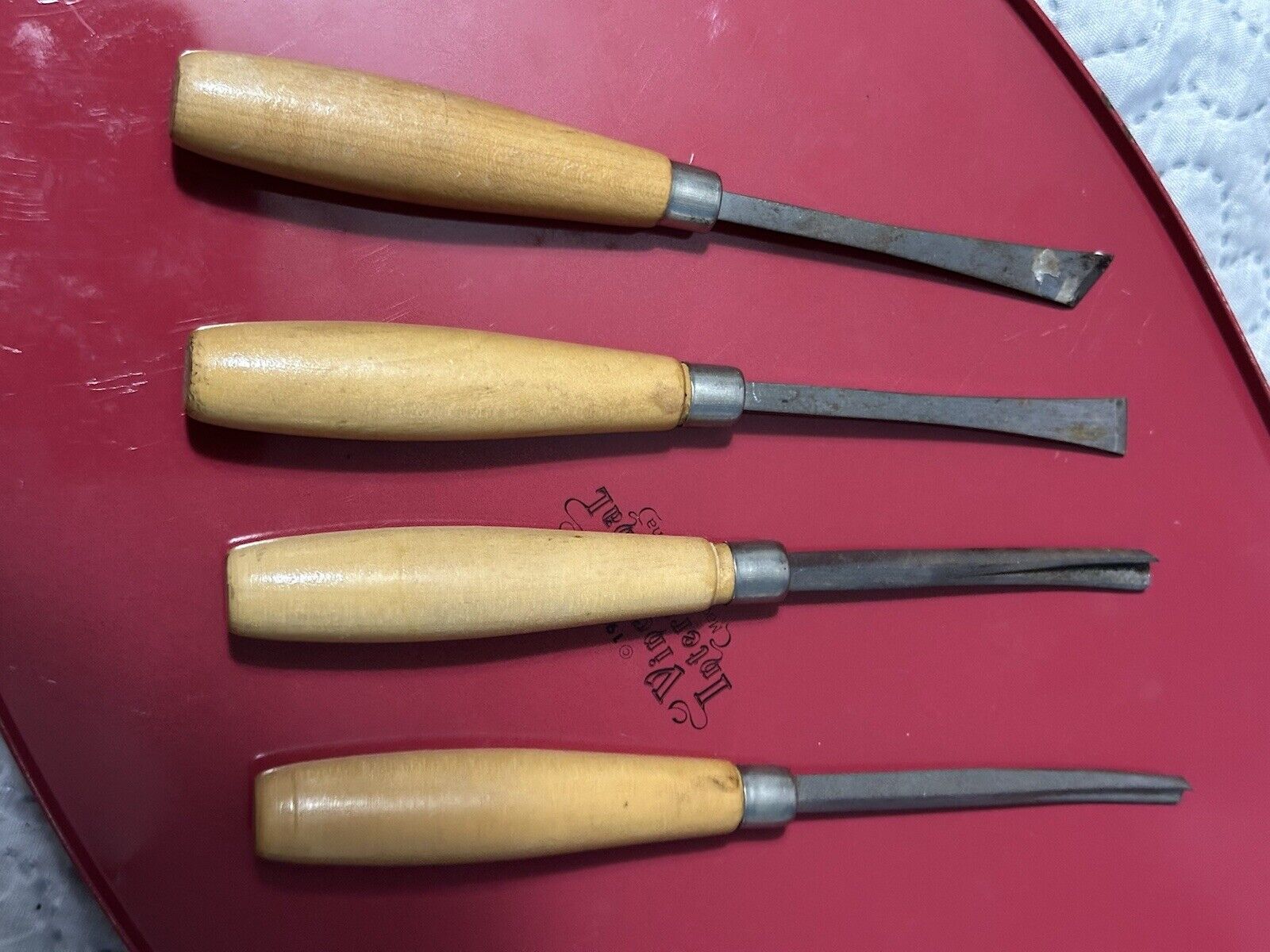 Lot Of 4 Carving Gouges Sweep Chisel Wood Handle Tools Hobby Vintage Used Plus 1