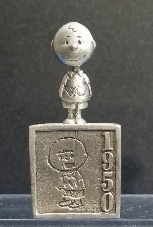 Vintage Peanuts Charlie Brown Metal Figurine Pedestal Base 1950 Anniversary Vintage Peanuts Charlie Brown Metal Figurine Pedestal Base 1950 Anniversary
