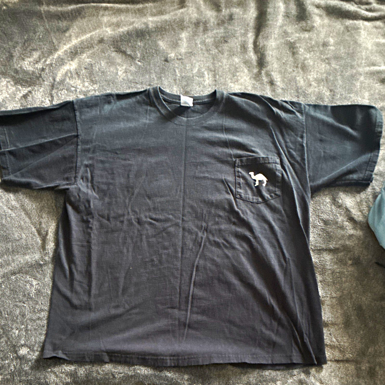 Vintage Hanes Black T-Shirt Camel Logo Pocket Flame Graphic Back Size 2XL