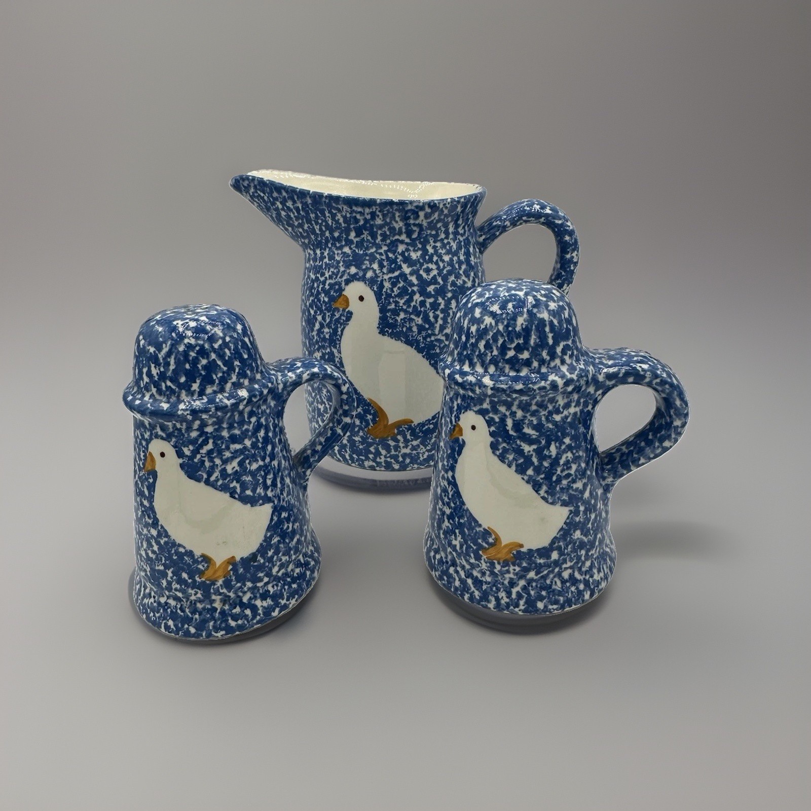 3pc Vtg 1980s Spongeware Country Goose Pitcher & Salt / Pepper Shakers Blue USA