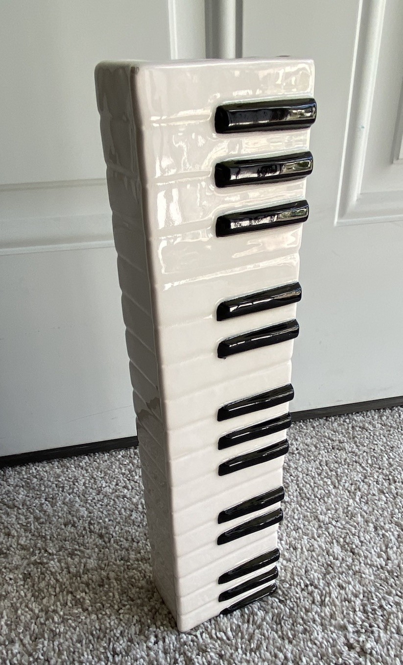 Vintage Piano Keyboard Ceramic Bud Vase Sarsaparilla #801 Made in Japan 1985