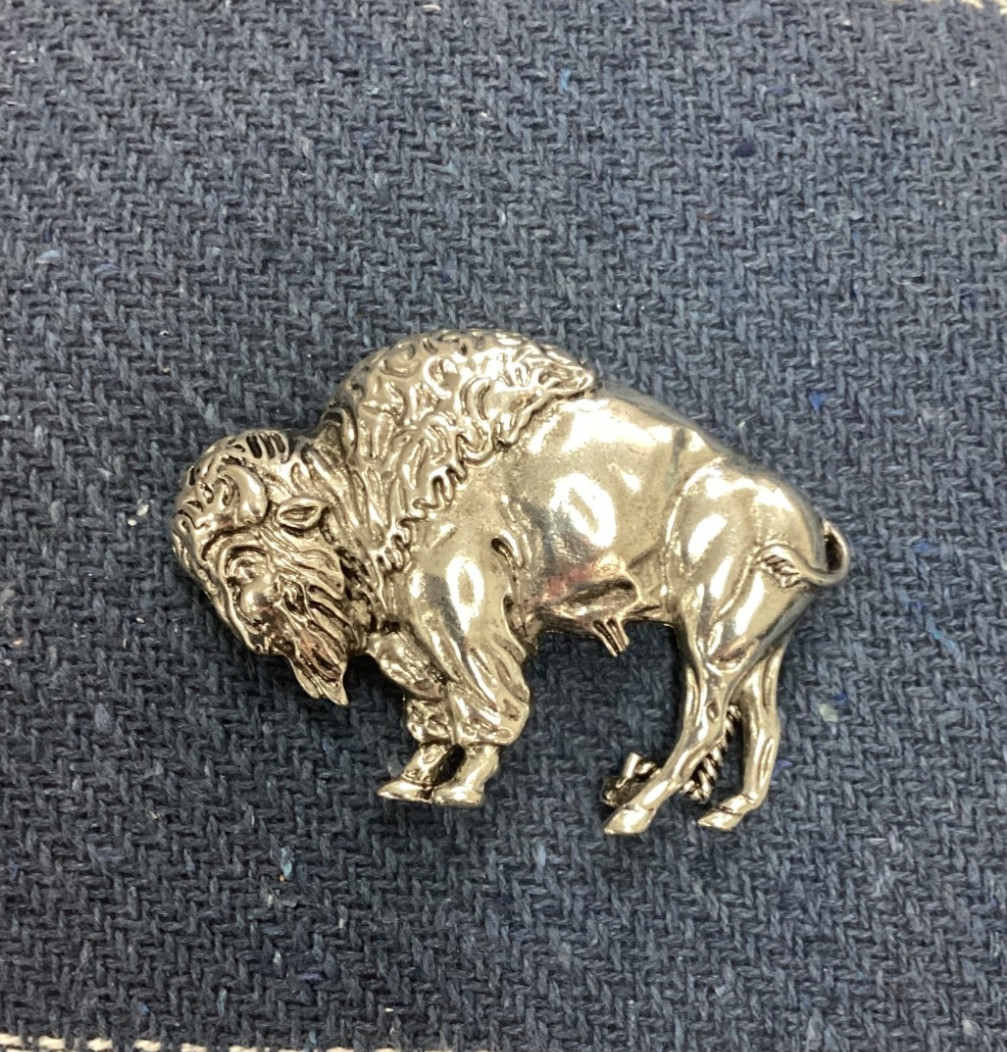 Bison buffalo belt buckle figural dimensional western 4 3/4”