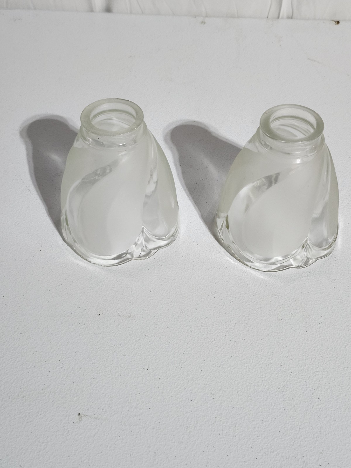 Vintage Set of 2 Art Deco Frosted Tulip Swirl Glass Lamp Shade Replacement Globe