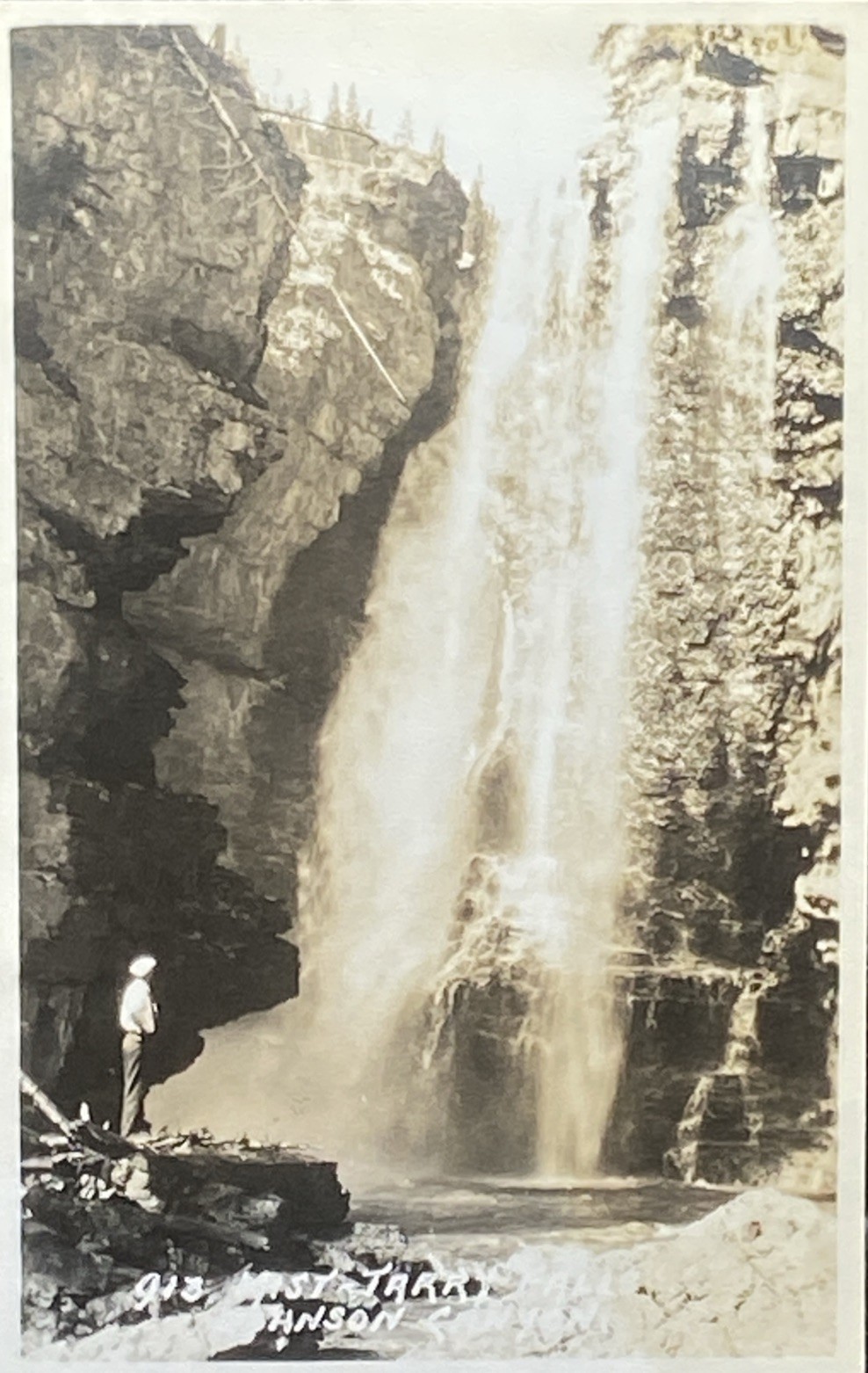 Vintage B/W MIST TARRY FALLS , JOHNSON CANYON BANFF Alberta CANADA RPPC Unposted