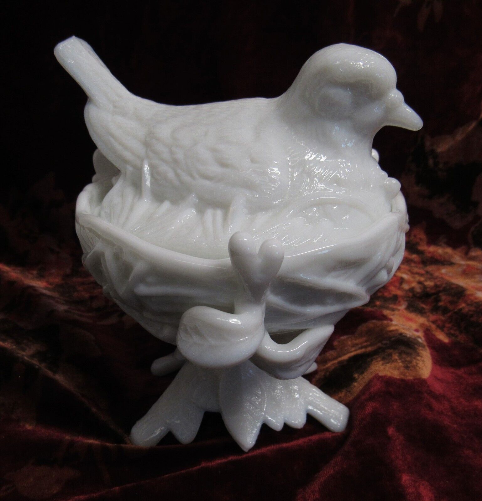 Vintage Westmoreland Milk Glass Covered Candy Dish - Bird on a Nest - EUC