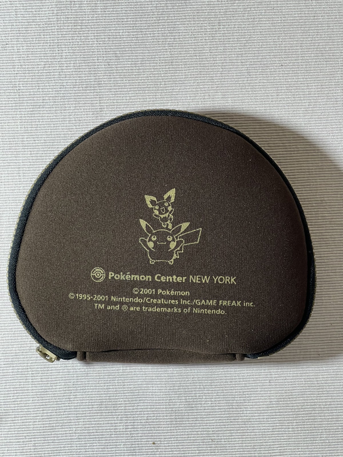 Vintage 2001 Pokemon Center New York Game Boy Advance GBA Case Pouch Pikachu Pic