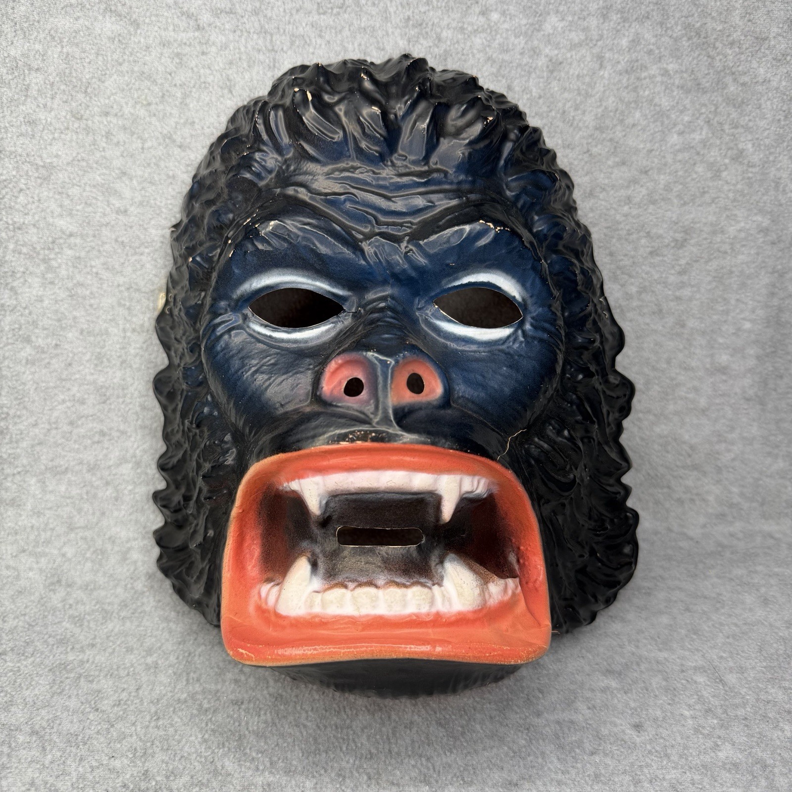 Vintage Gorilla King Kong Halloween Mask Plastic 70s Ben Cooper Costume