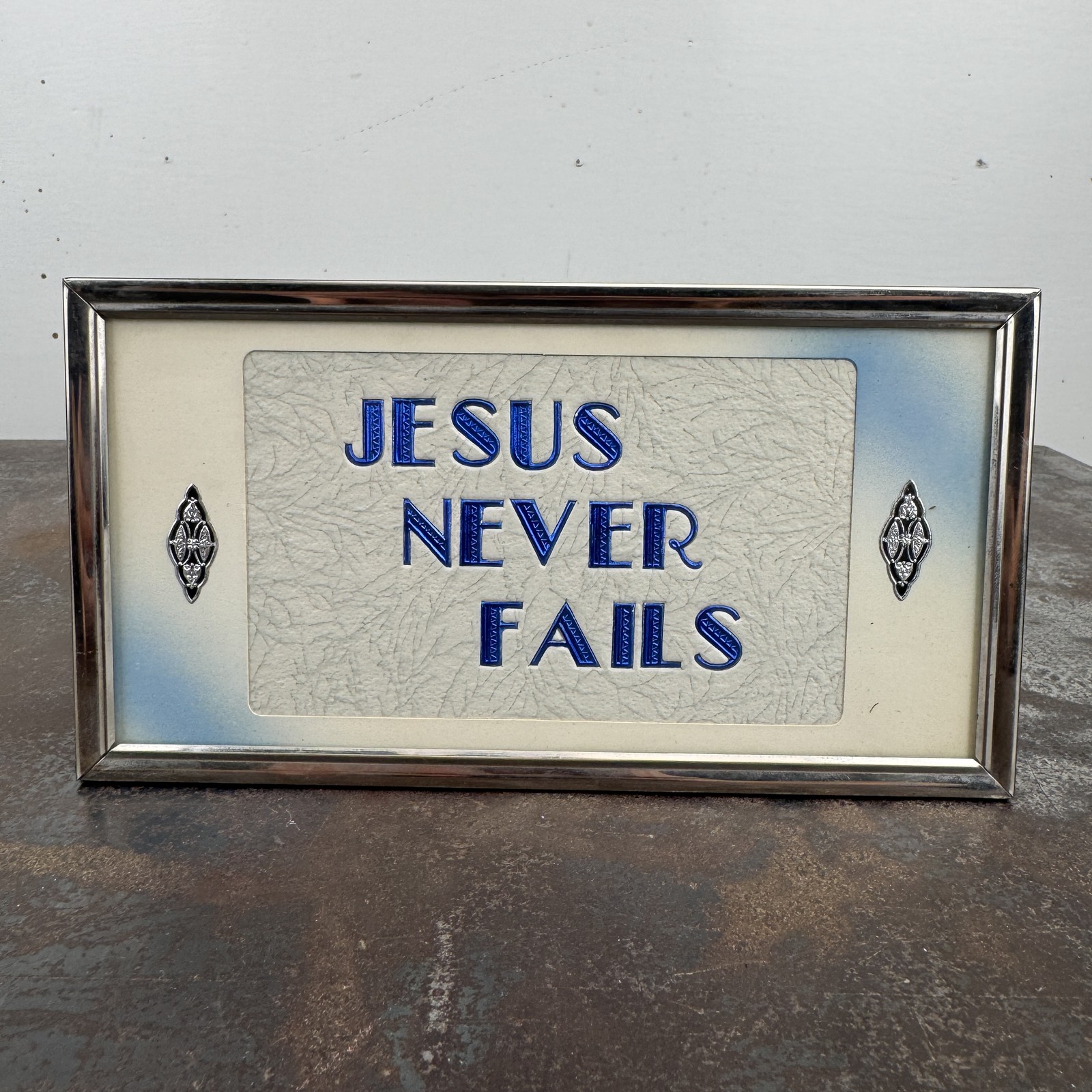 Vtg JESUS NEVER FAILS Framed Blue Metallic Sign / Wall Plaque - 7.5\ Vtg JESUS NEVER FAILS Framed Blue Metallic Sign / Wall Plaque - 7.5\
