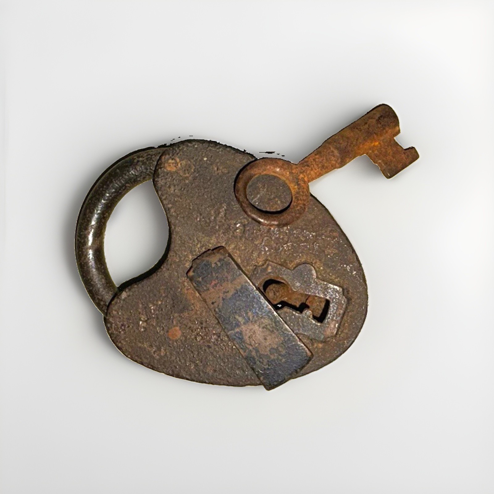 Antique M W & Co Mallory Wheeler Iron Heart Padlock With Key Working 1880s