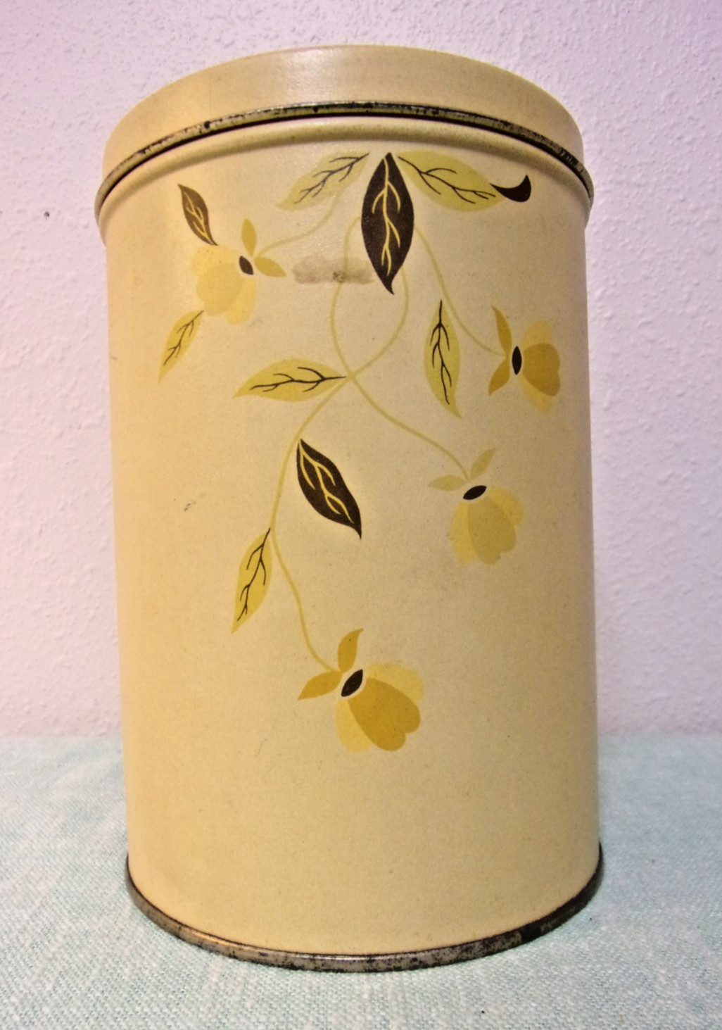 Hall’s Jewel Tea Autumn Leaf Metal Canister with Metal Lid Original 1935